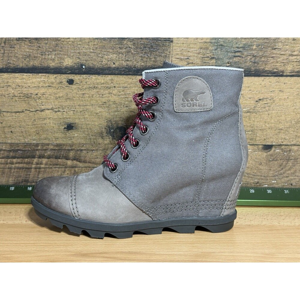 Sorel Women's Joan of Arctic Wedge II PDX boots womens size 10